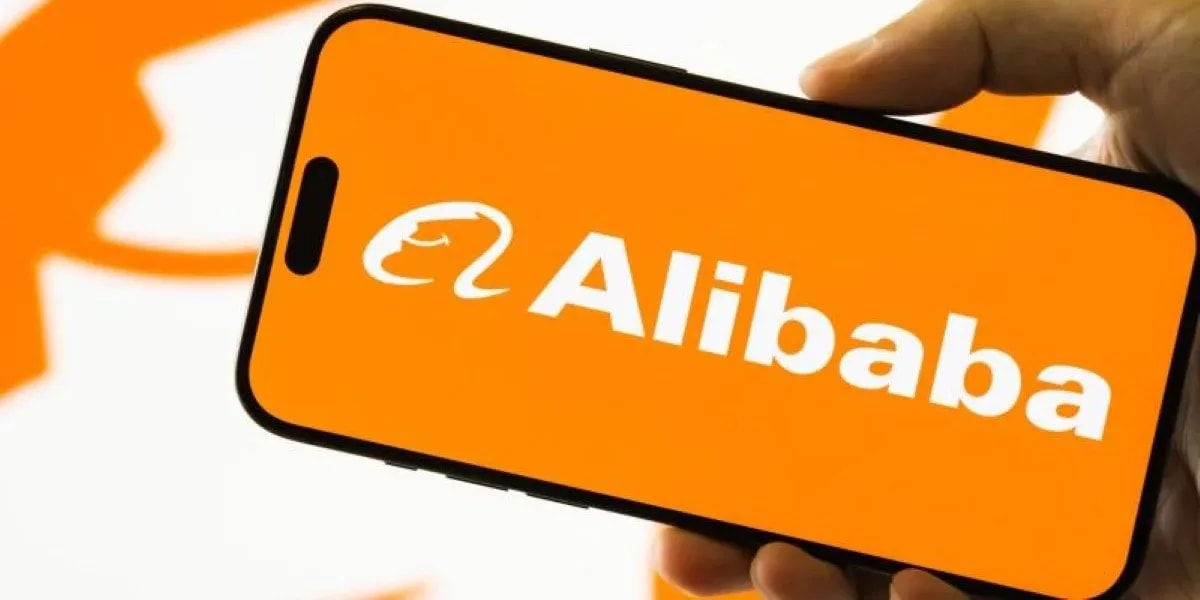 Alibaba-Launches-Qwen-App-To-Challenge-ChatGPT-in-Consumer-AI-Market.