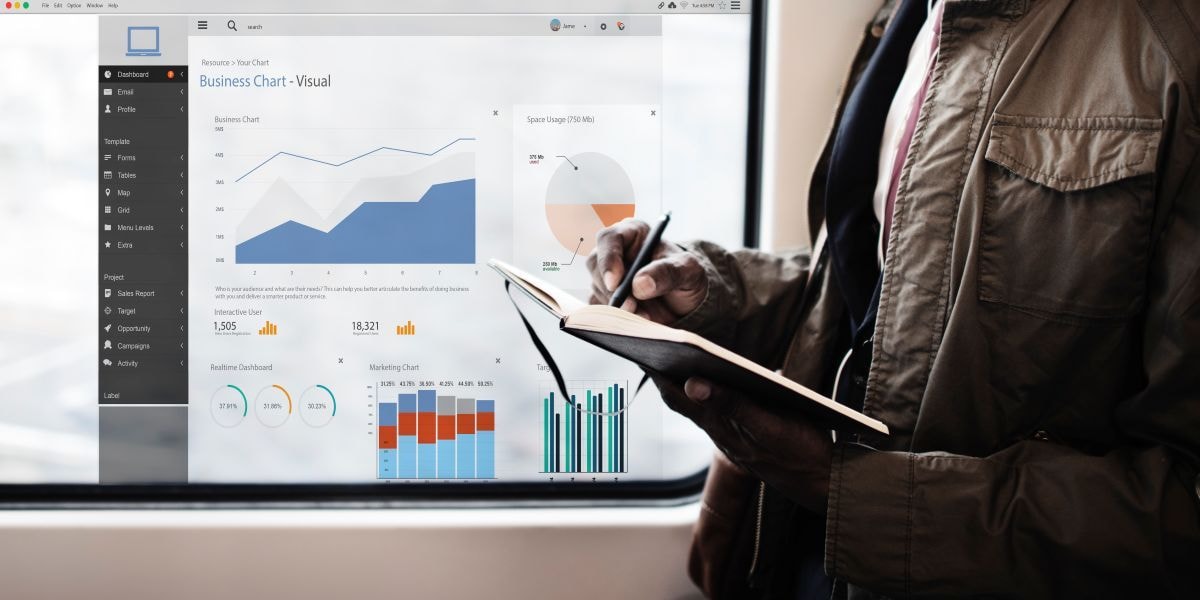 How to Implement Generative AI for Data Analytics to Boost Business Insights and ROI