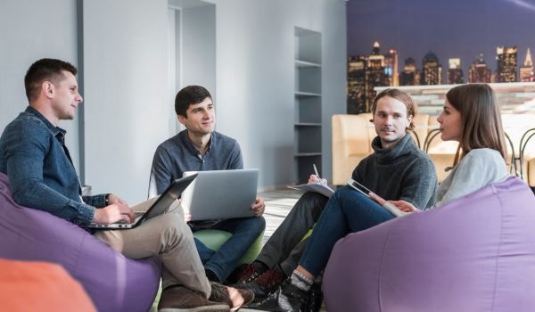 In-House Team vs. Machine Learning Outsourcing: Making the Right Choice