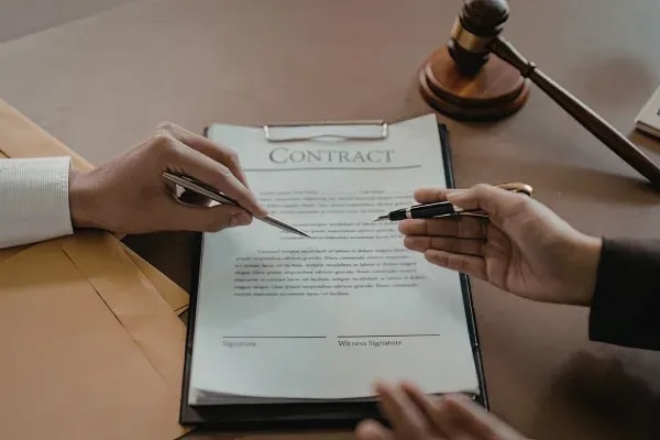 Contract and Negotiation Support Agents