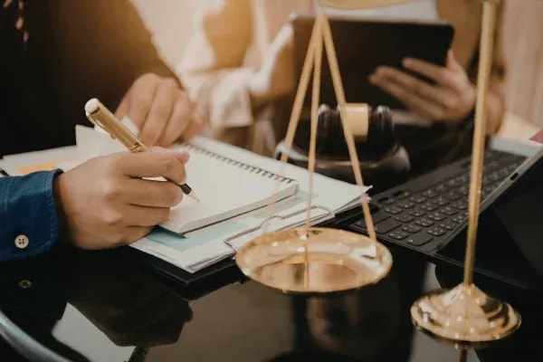 Legal Research Agent