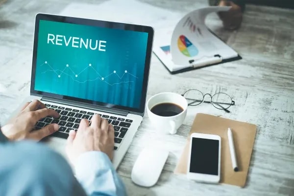 Revenue Forecasting and Deal Risk Agents