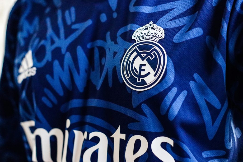 benefits of sponsorship in sports